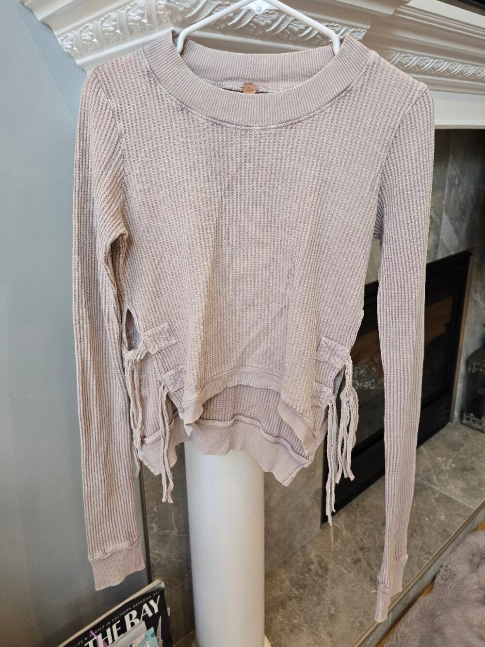 Free People cream crew neck light pullover crop/sweater size small